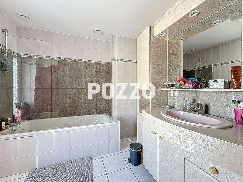 Maison - 146 m² - 6 pièces