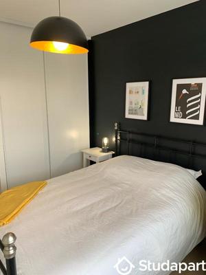 Chambre - 11 m² - 1 pièce