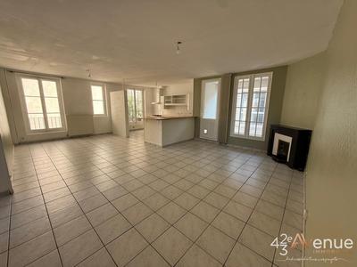 Appartement - 166 m² - 6 pièces