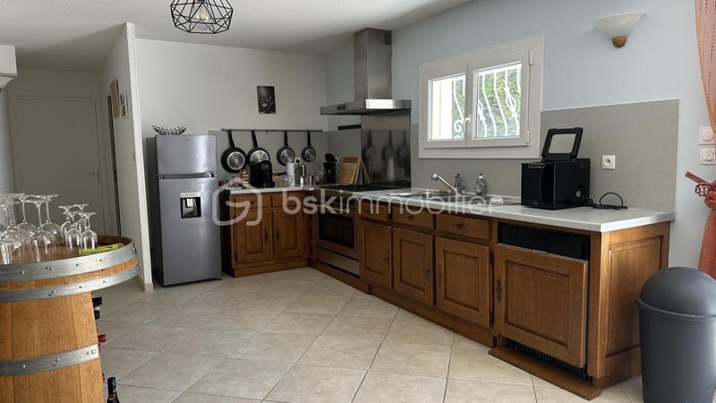 Villa - 280 m² - 9 pièces