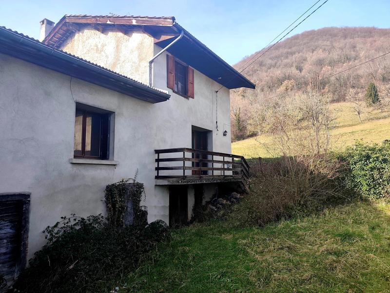 Maison - 98 m² - 4 pièces