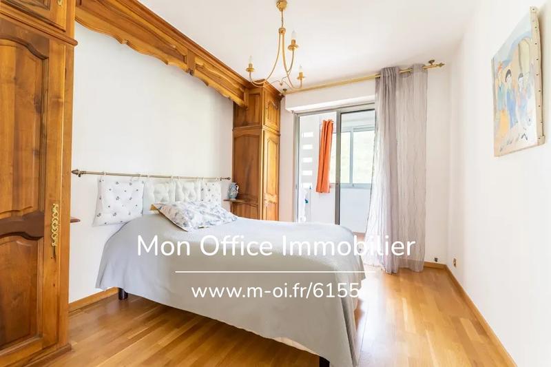 Appartement - 95 m² - 4 pièces