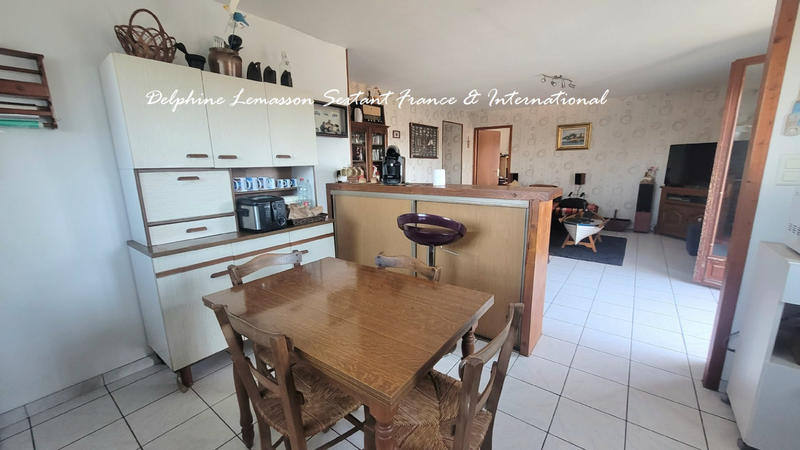 Maison - 240 m² - 12 pièces