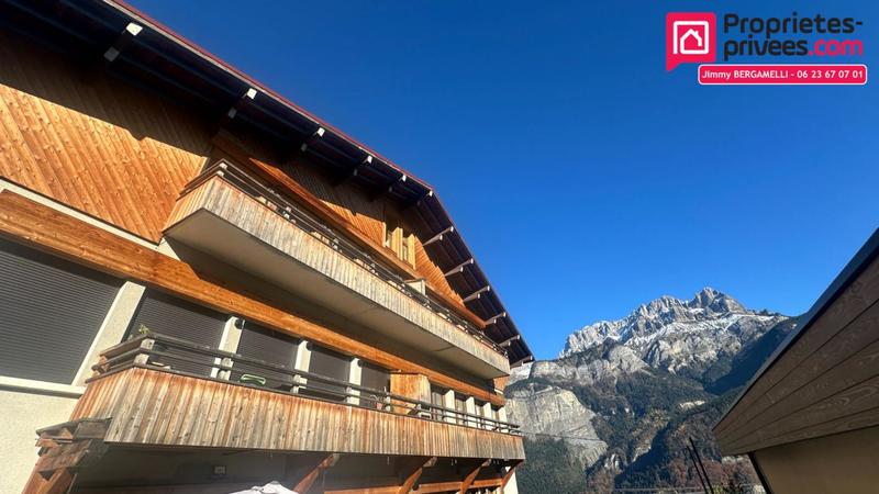 Appartement - 81 m² - 4 pièces