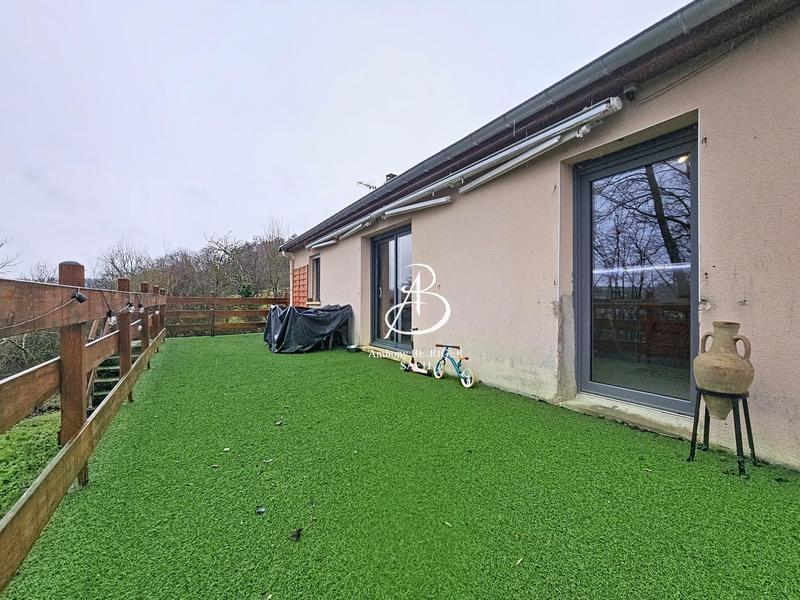 Maison - 102 m² - 5 pièces