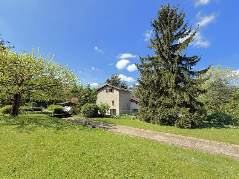 Maison - 92 m² - 4 pièces