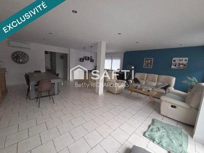 Maison - 82 m² - 6 pièces