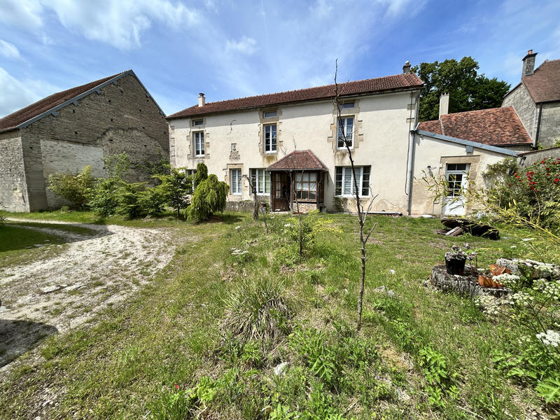 Maison - 140 m² - 4 pièces