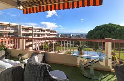 Appartement - 80 m² - 4 pièces