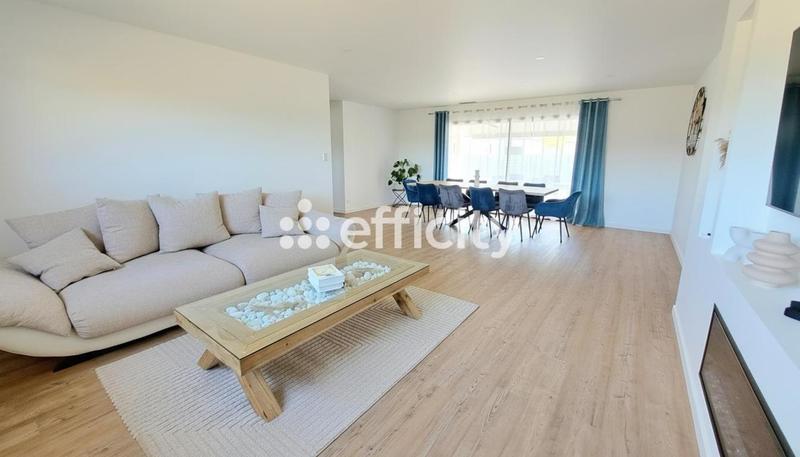 Maison - 150 m² - 5 pièces