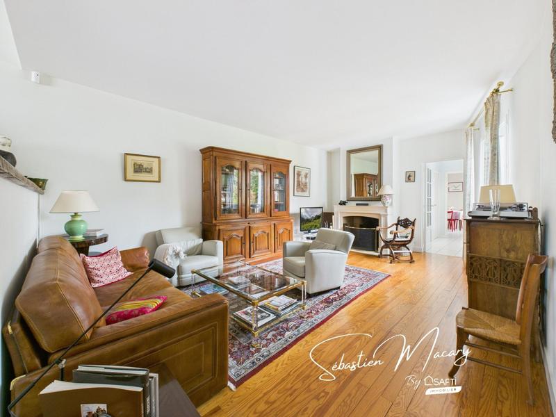 Maison - 170 m² - 7 pièces