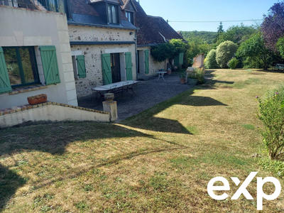 Maison - 258 m² - 8 pièces