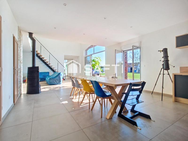 Maison - 224 m² - 6 pièces