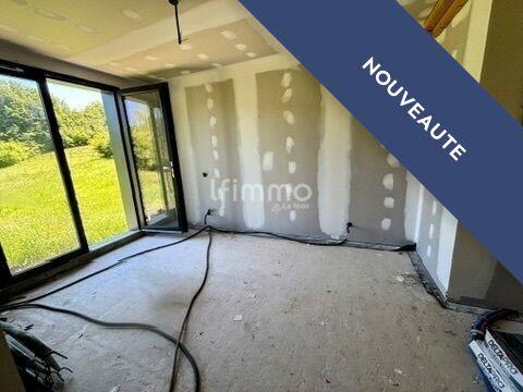 Maison - 98 m² - 4 pièces