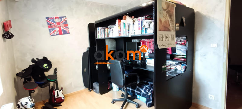 Maison - 92 m² - 4 pièces