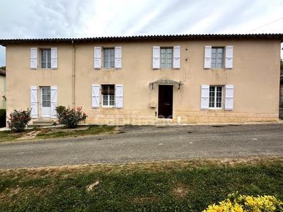 Corps de ferme - 270 m² - 9 pièces