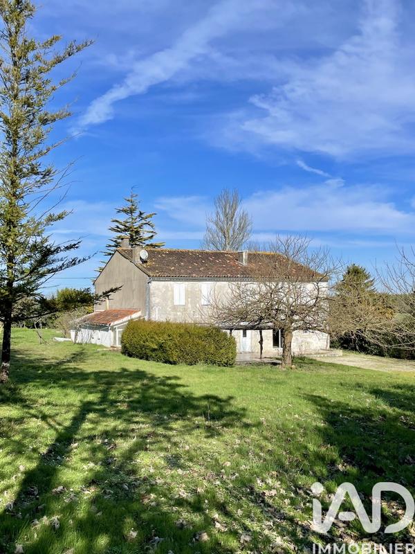 Maison - 244 m² - 7 pièces