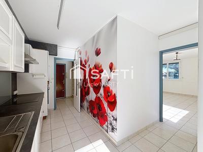 Appartement - 79 m² - 3 pièces