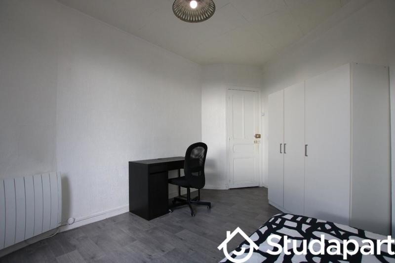 Chambre - 12 m² - 1 pièce