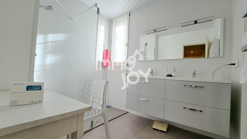 Maison - 147 m² - 5 pièces