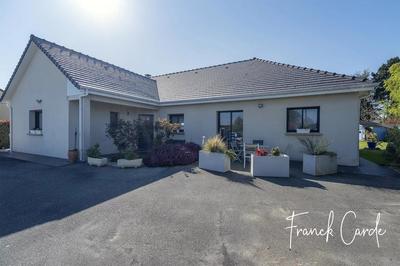 Maison - 159 m² - 8 pièces