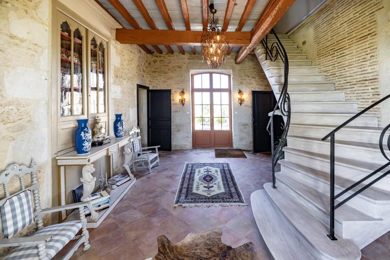 Château - 550 m² - 15 pièces