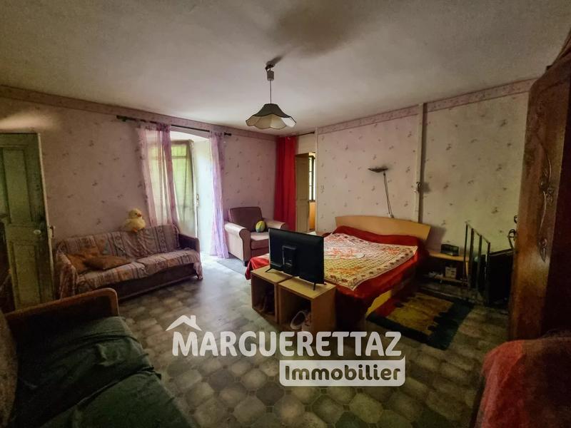 Maison de village - 220 m² - 8 pièces