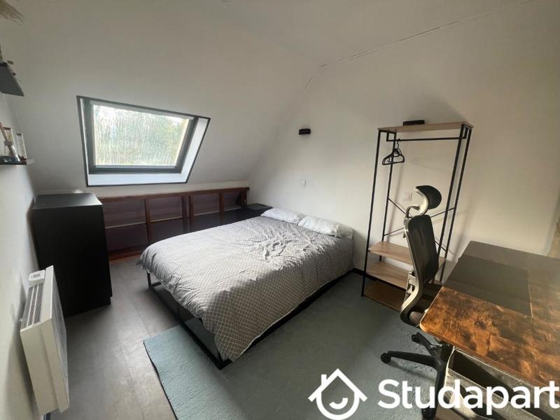 Chambre - 9 m² - 1 pièce