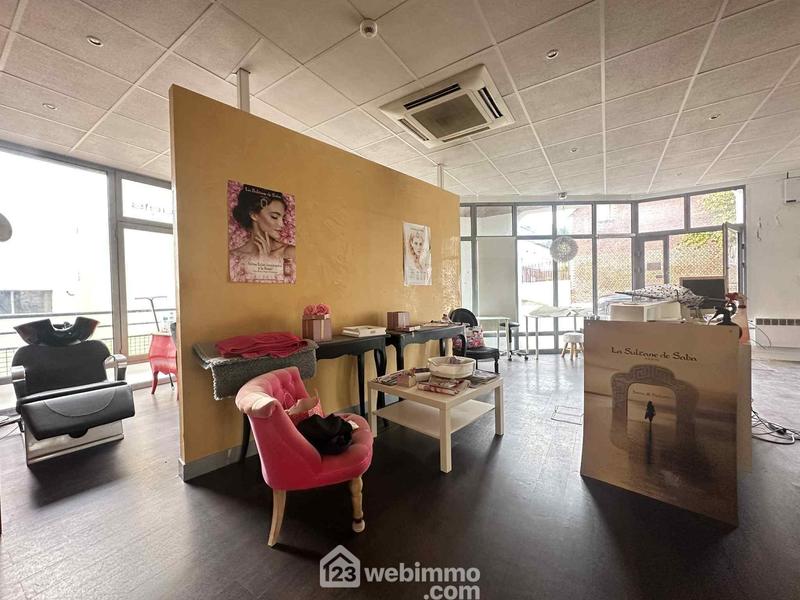 Local commercial - 626 m² - 40 pièces
