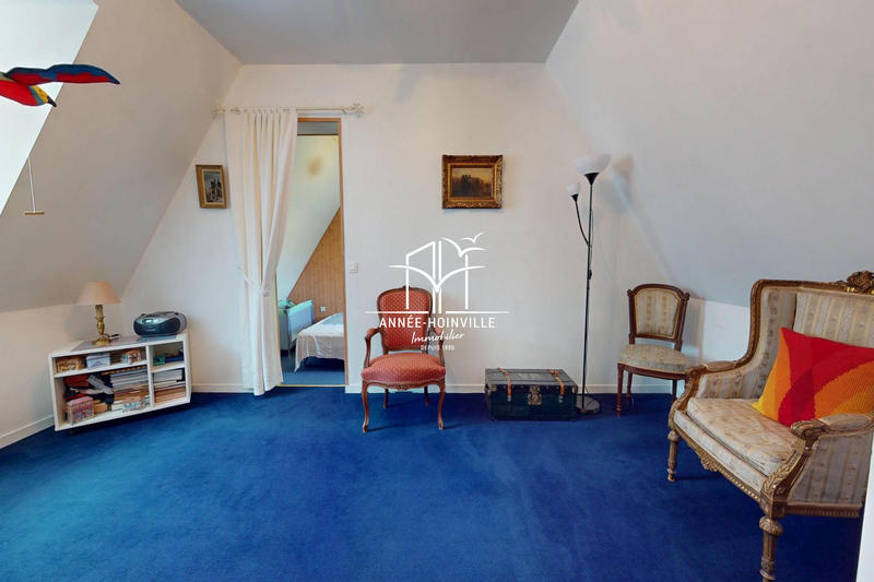 Maison traditionnelle - 120 m² - 7 pièces