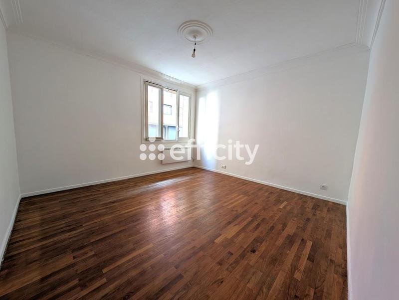 Appartement - 60 m² - 2 pièces