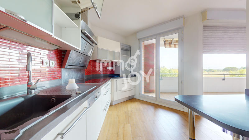 Appartement - 94 m² - 4 pièces