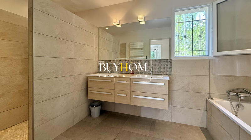 Maison - 164 m² - 6 pièces