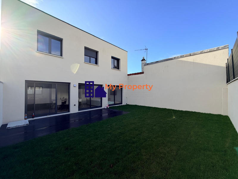 Maison - 110 m² - 6 pièces