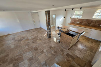 Appartement - 61 m² - 2 pièces