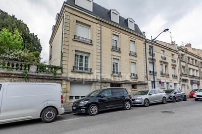 Immeuble - 270 m² - 12 pièces