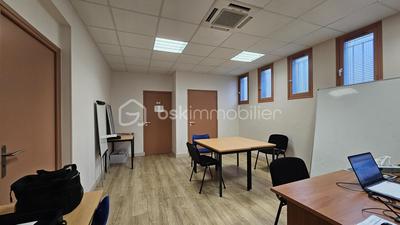 Bureau - 108 m² - 3 pièces