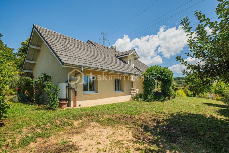 Maison - 139 m² - 6 pièces