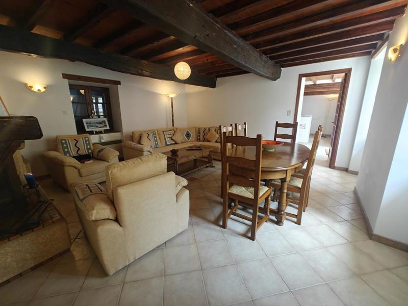 Maison de village - 163 m² - 10 pièces