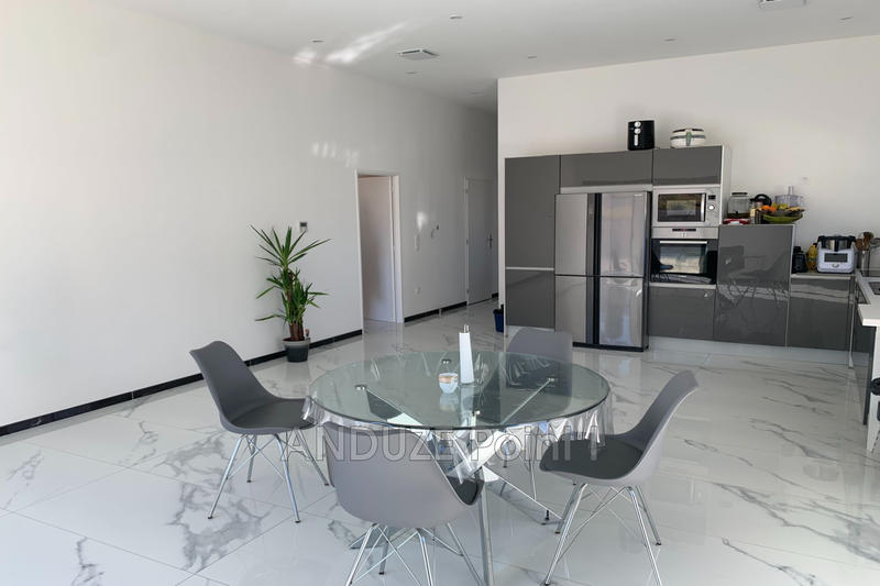 Villa - 90 m² - 3 pièces