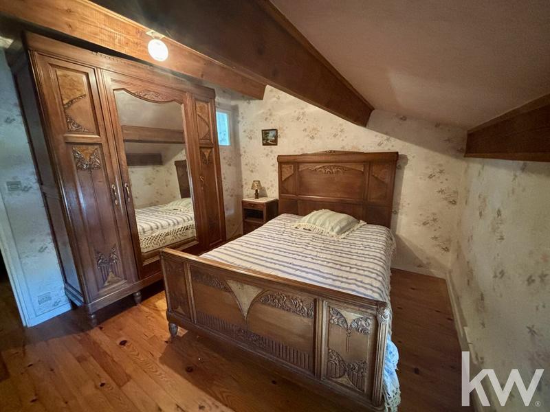 Maison - 211 m² - 9 pièces