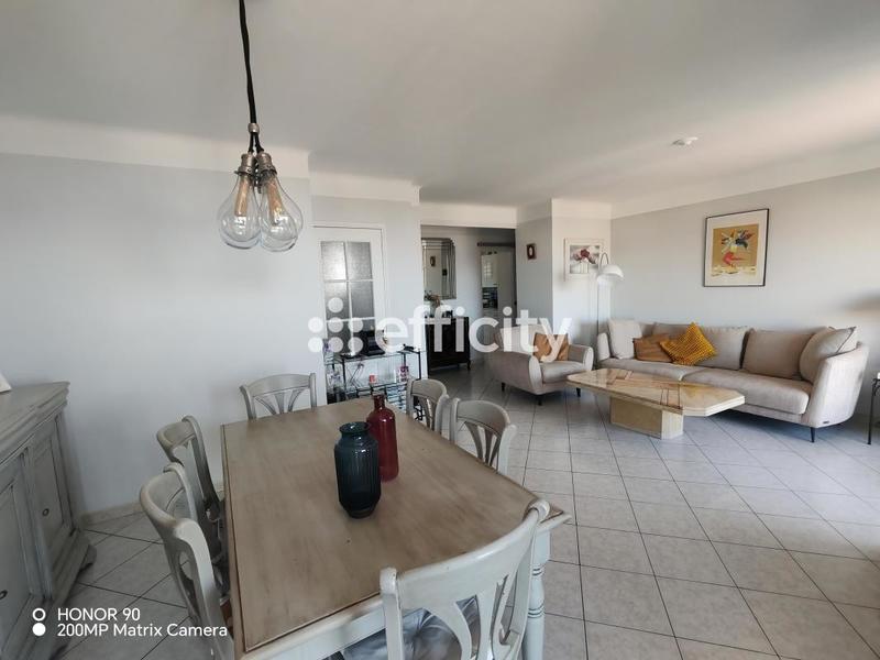 Appartement - 72 m² - 4 pièces