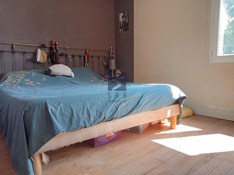 Maison - 210 m² - 9 pièces