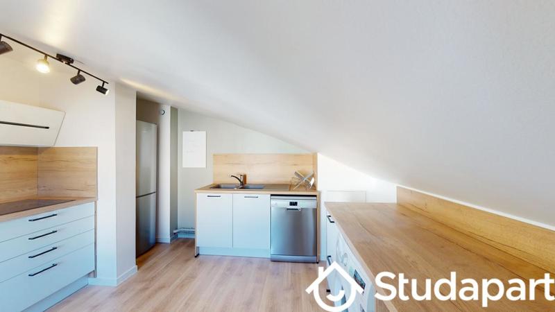 Chambre - 10 m² - 1 pièce