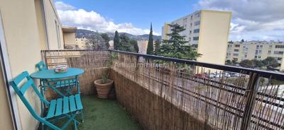 Appartement - 84 m² - 5 pièces