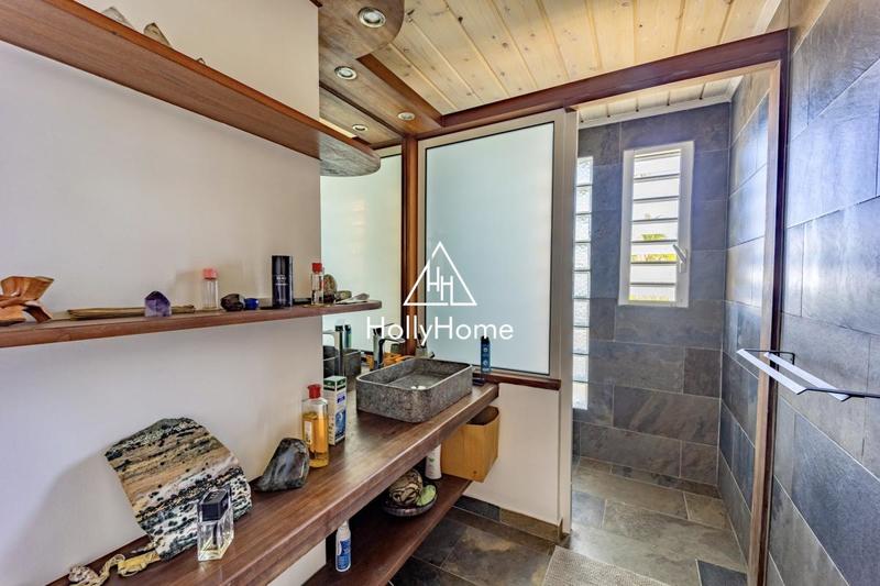 Maison ancienne - 187 m² - 7 pièces