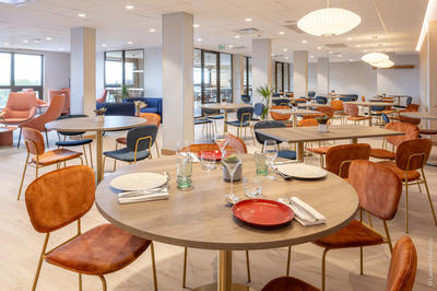 SevenBistro - Gourmet &amp; Wine