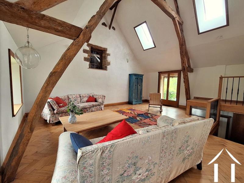 Maison - 250 m² - 8 pièces