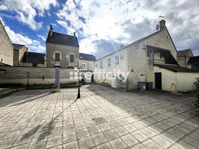 Maison - 355 m² - 13 pièces