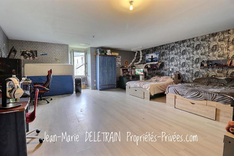 Maison - 258 m² - 7 pièces